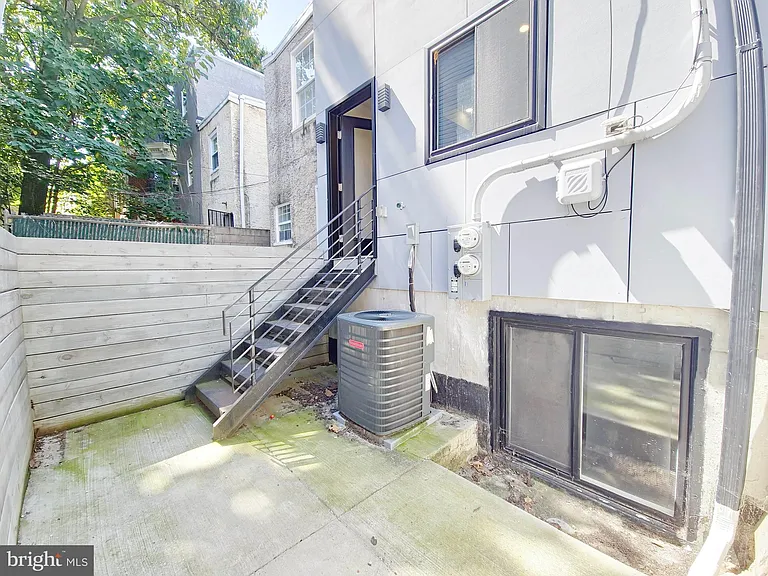 519 N 38th St #1 — Photo 9