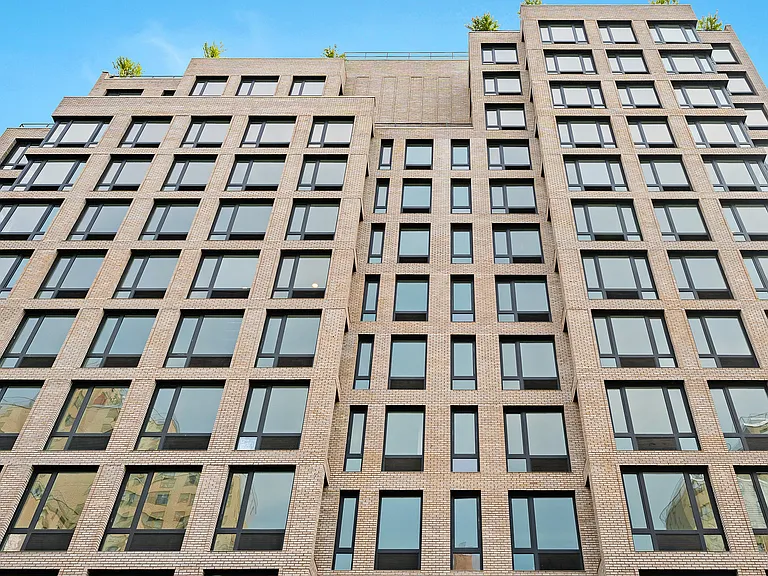526 Baltic St #3L — Photo 32