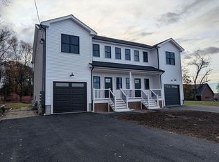 398 Sutton, Uxbridge, MA 01569