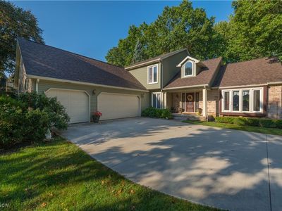 1900 Sperrys Forge Trl, Westlake, OH, 44145