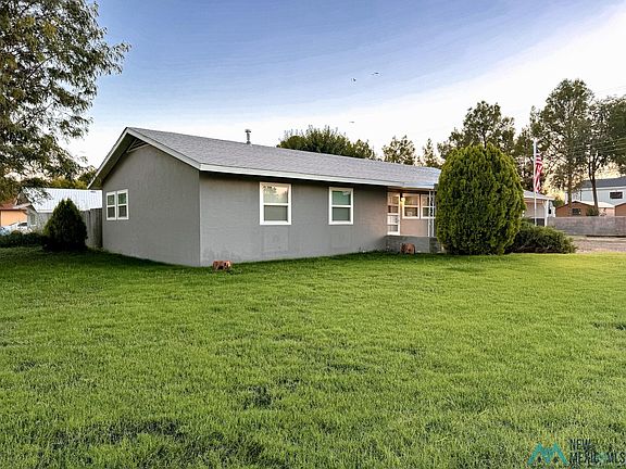3rd image of 210 Twin Diamond Rd