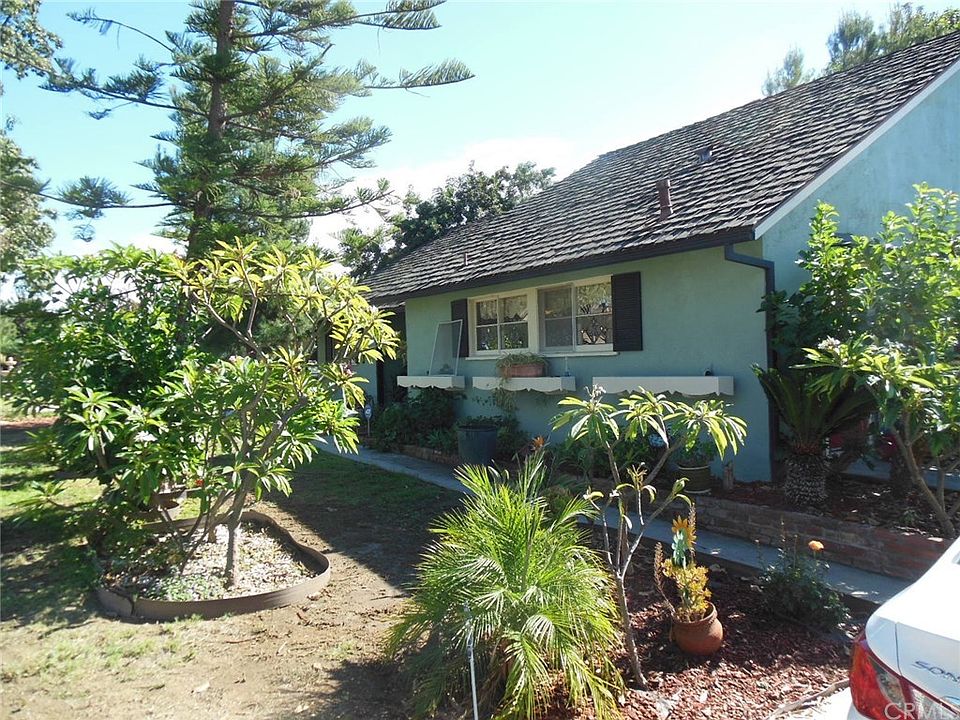 1st image of 16928 Janine Dr