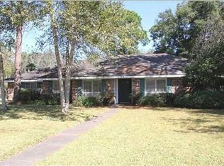 218 Oakwood Dr, Lafayette, LA 70503