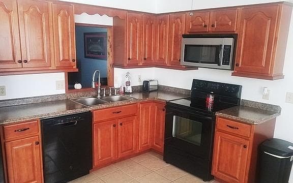 4th image of 7515 Winkler Dr