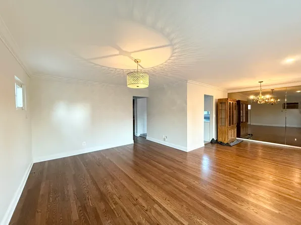 154-39 24th Road image 2 of 10