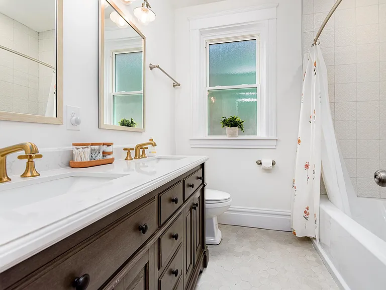 4030 Hartford St — Photo 17