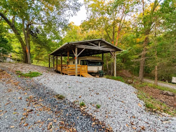 1162 Shine Ln, Cadiz, KY 42211