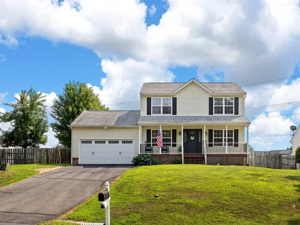 12110 Stonehenge Dr, Fredericksburg, VA 22407