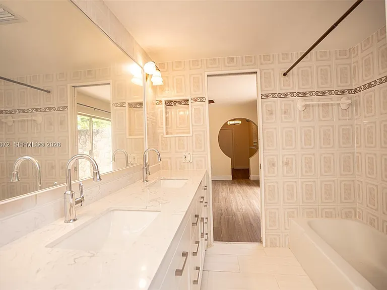 5613 Pierce St — Photo 22