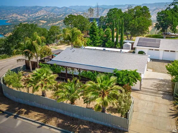 1000 Headlands Drive, Napa, CA 94558