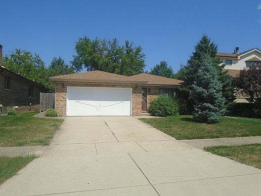 1st image of 2310 Bellaire Ct