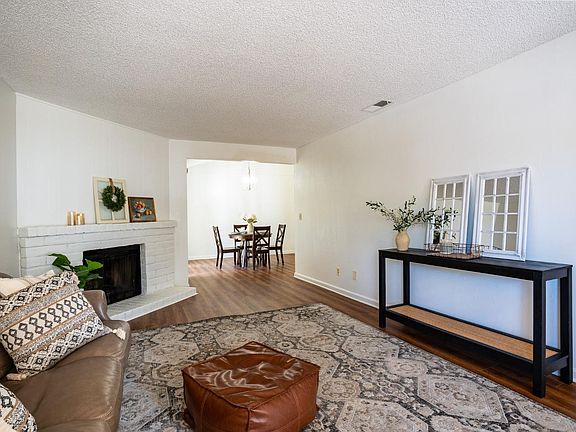 4th image of 29 Dean Way