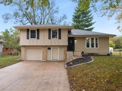 509 SE 20th St, Oak Grove, MO, 64075