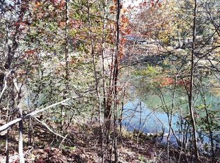 1 Gem Lake Estates Rd, Franklin, NC 28734