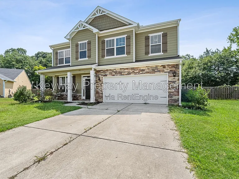 135 Beallwood Dr — Photo 2