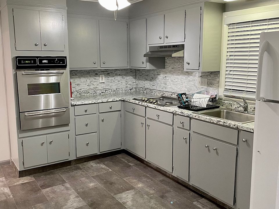 1st image of 34 Thomas St #2