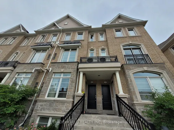 37 Drewry Ave #10, Toronto, ON M2M 0B4
