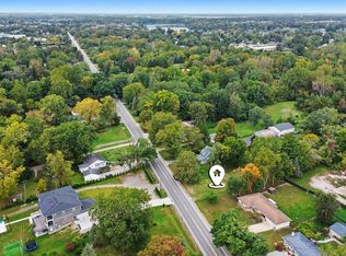 1053 Savage Rd, Van Buren Township, MI 48111