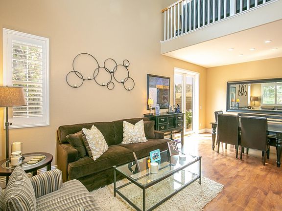 4th image of 32279 Big Oak Ln