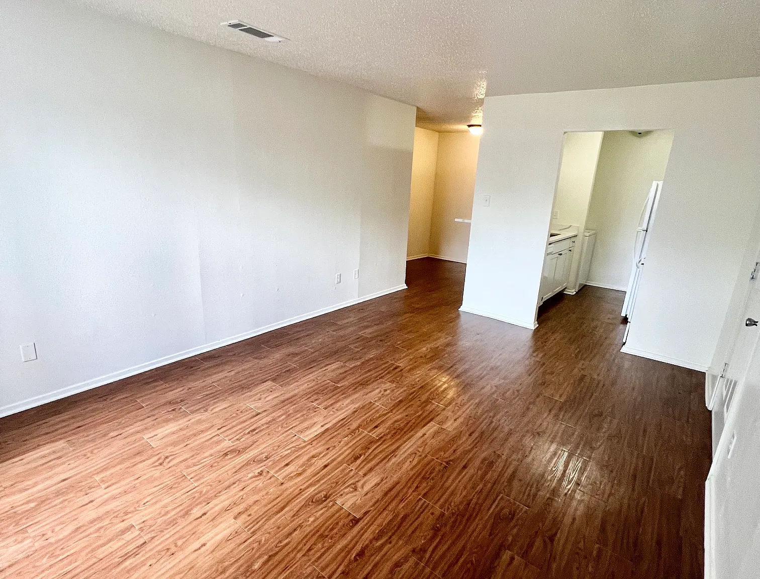 1 bed, 600 sqft, $925 — Photo 2