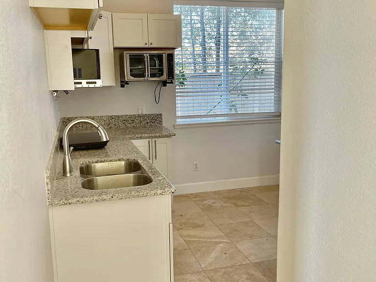 Walking into kitchen. All brand new