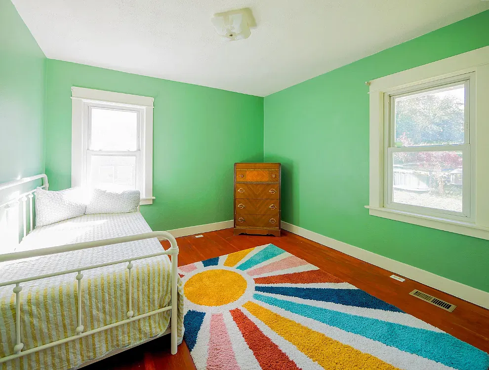 4 bed, 2000 sqft, $2,300 — Photo 1
