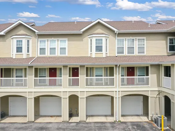 2720 McKnight Crossing Ct, Saint Louis, MO 63124