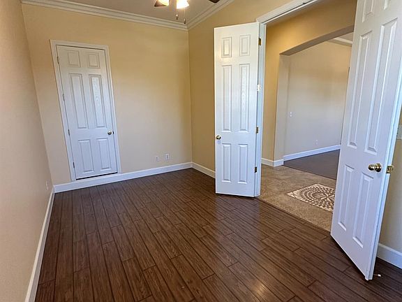 4th image of 768 Quincy Ave