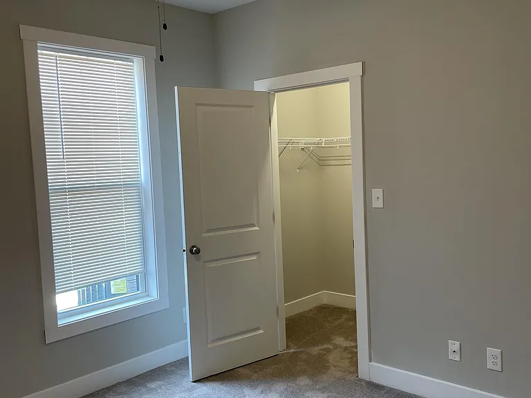 456 English Commons Drive Building A — Photo 12