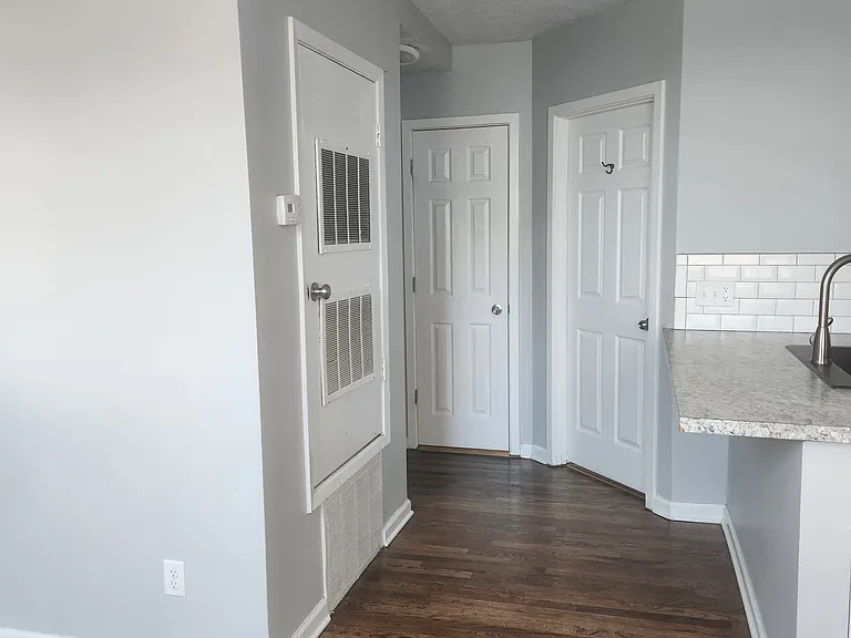 2711 Leavenworth St #1 — Photo 8