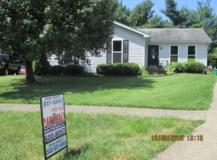 1301 Oak Ridge Ct, Simpsonville, KY 40067