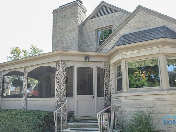 3rd image of 560 S Sandusky Ave