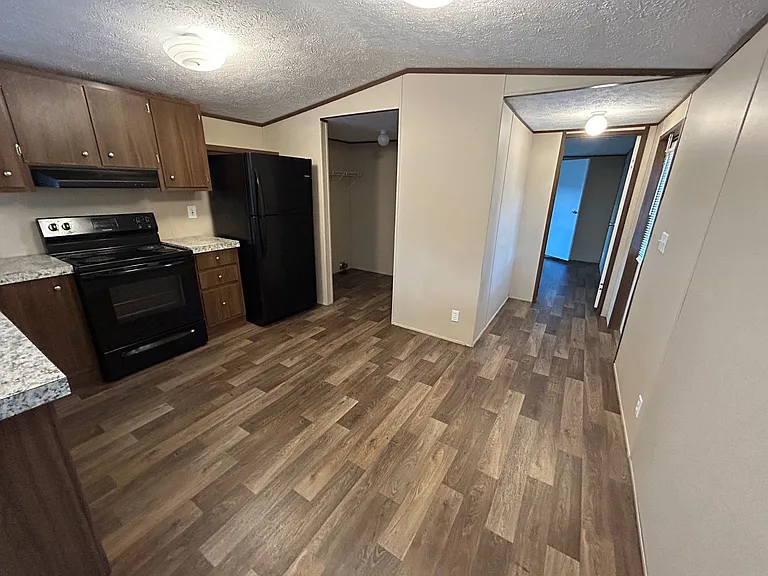 1101 Teneile St — Photo 3