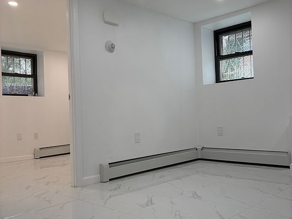 Sm. living area