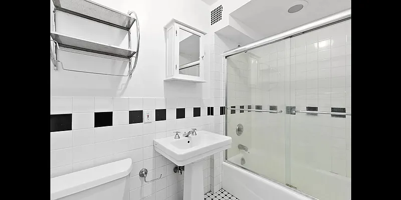 Rented by OGI Management | media 6