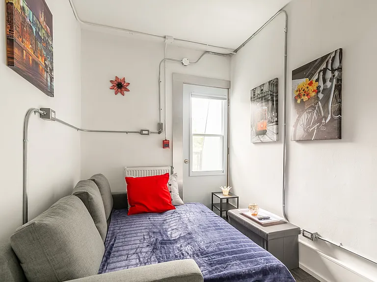257 York St #253 — Photo 34