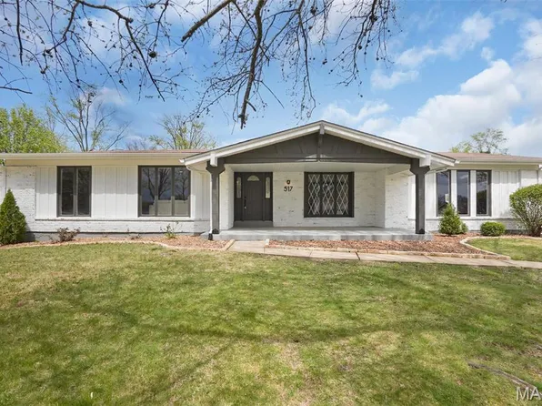 517 Wellshire Ct, Ballwin, MO 63011