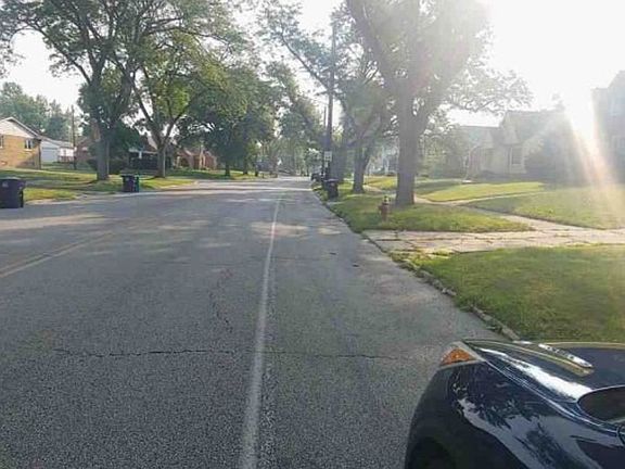 Exterior Neighborhood (street photo)