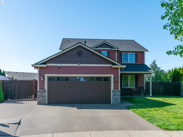 2871 Roanoke St, Woodburn, OR 97071