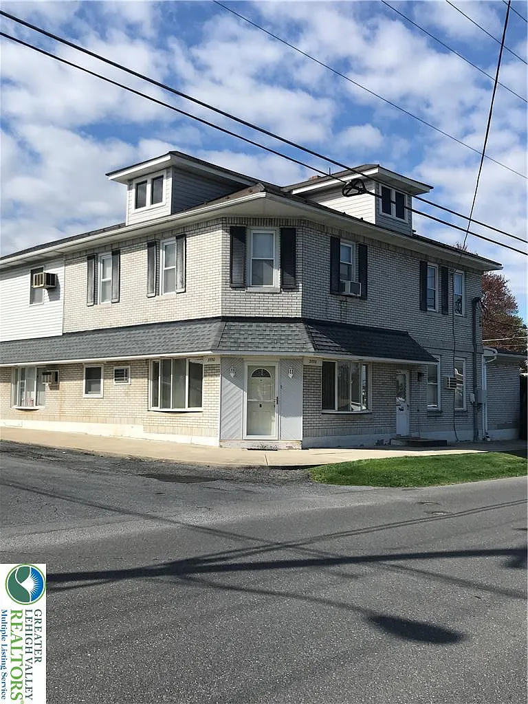 1 bed, 1.0 bath, 650 sqft, $1,400 — Photo 1