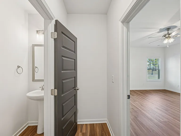 Quinn Residences at Dorchester Place — Photo 194