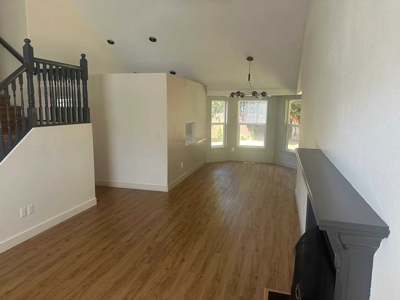 3 bed, 1647 sqft, $3,200 — Photo 3
