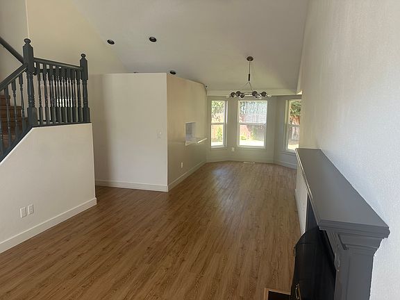 3rd image of 15416 NE 12th St