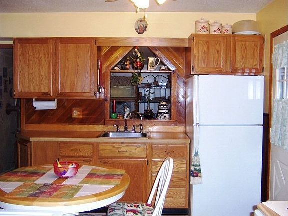 3rd image of 308 Lynhurst Ave