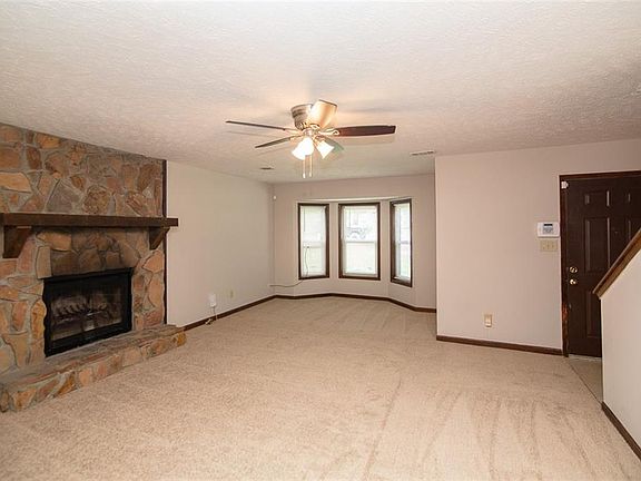 3rd image of 2116 Wells Dr SE