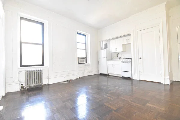 Rented by Bohemia Realty Group | media 9