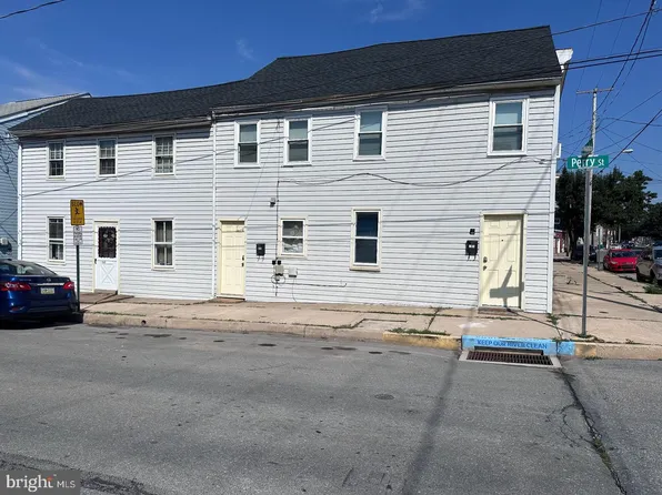 226 S 3rd St, Columbia, PA 17512