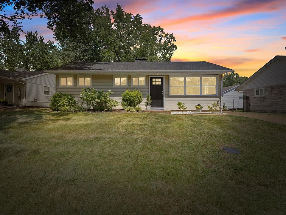 1st image of 9958 Clearwater Dr