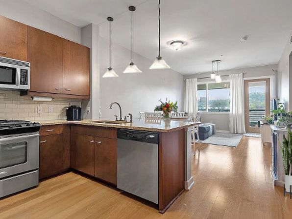 200 Manufacturers Rd APT 205