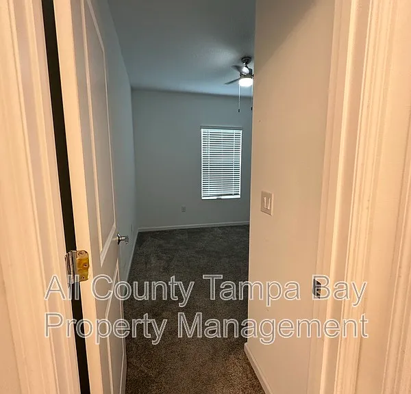 220 Pershing St — Photo 13